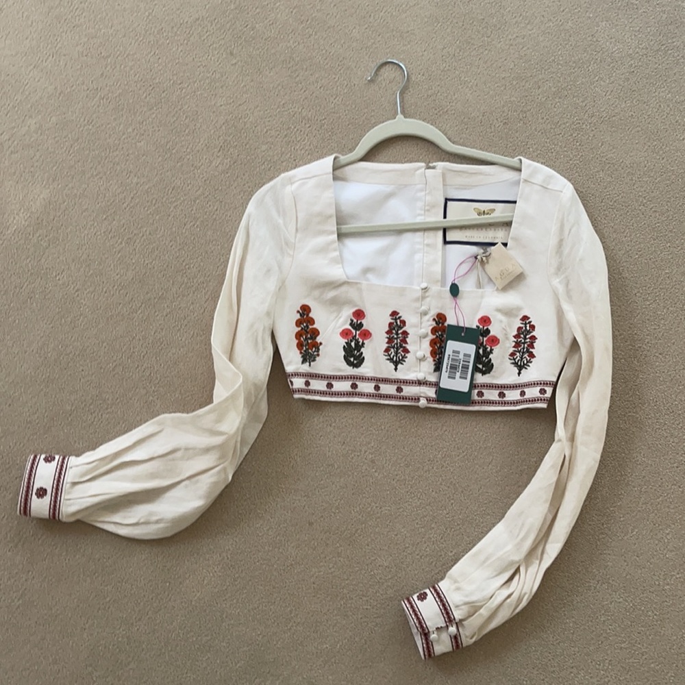 Pera Dahlia Linen Cropped Top View 5